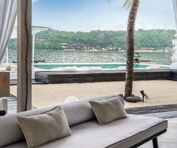 Lagoon - Elegant & Absolute Beachfront In Nusa Ceningan Nusa Lembongan